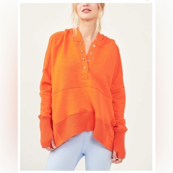 FP Movement Solid Honey Dove Pullover / Morning Burst Medium oversized - Picture 1 of 15